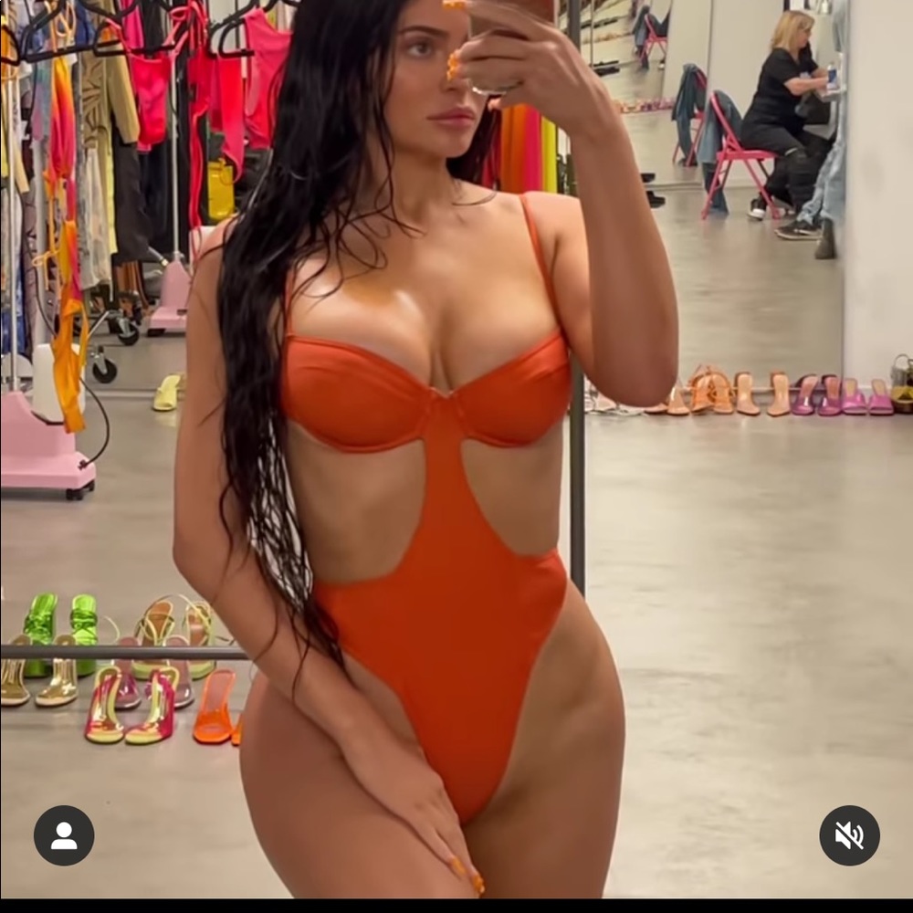 KYLIE JENNER “Kylie” orange one piece Small